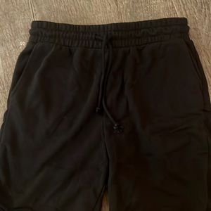 New Shorts - Kids | Color Black | Size: S